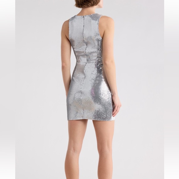 Avec Les Filles One Shoulder Silver Dress - Picture 4 of 5